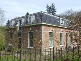 Nieuwe Holleweg 81(-83) te Beek