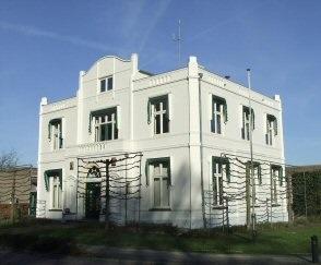 Rijksstraatweg 139 te Beek: vm. gemeentehuis