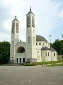 Pastoor Rabouplein 3 te Heilig Landstichting: Cenakelkerk