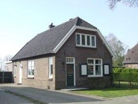 Steenheuvelsestraat 18 te Leuth
