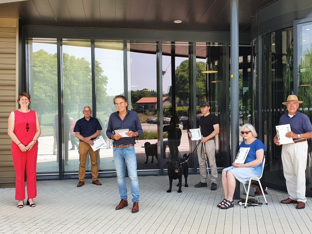 . V.l.n.r Sylvia Fleuren, Jos Leenders, Wiel Lenders, Jurgen Wanders, Stijntje van Enk en Ad Scheepers